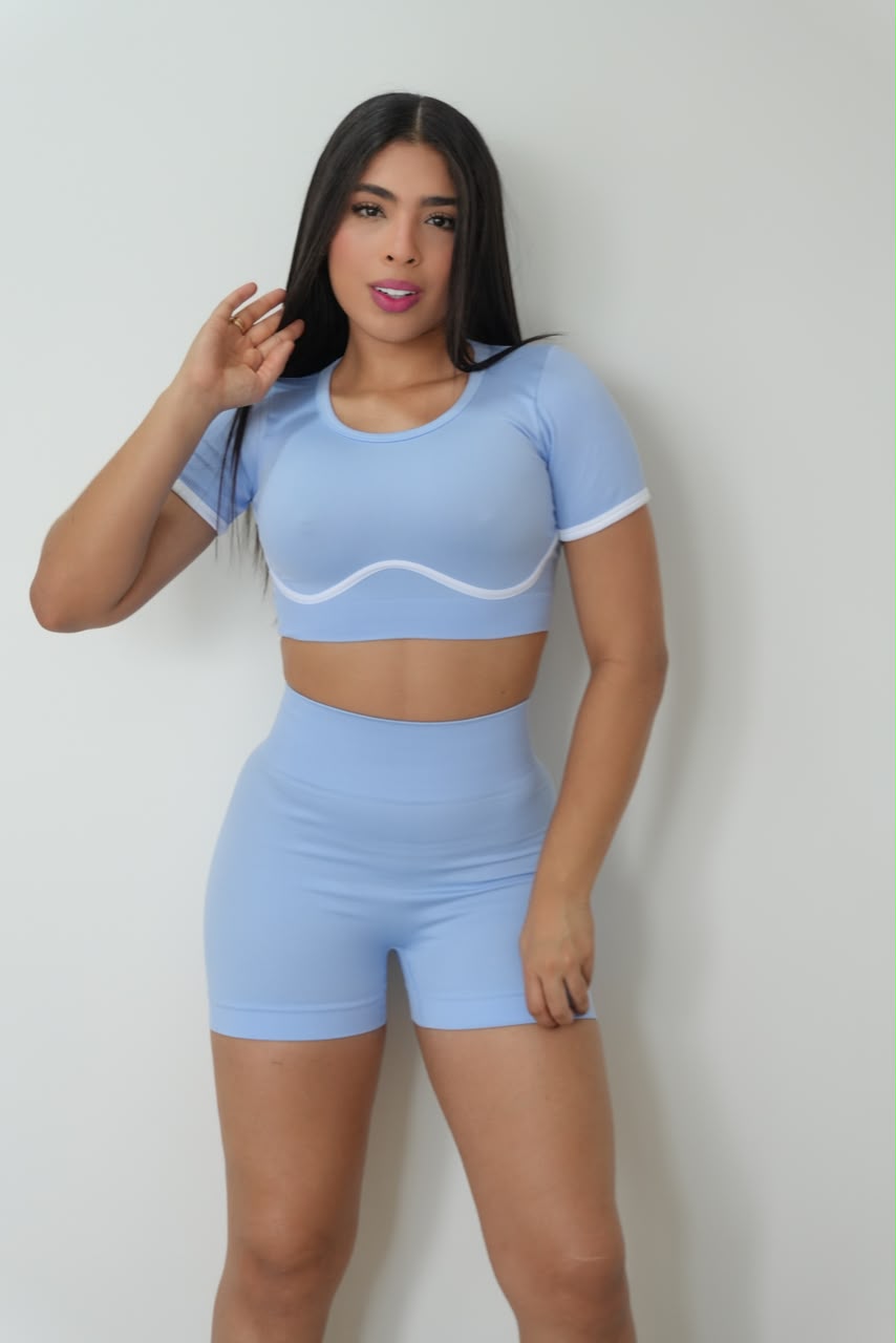 CONJUNTO SHORT BLUSA MANGA CORTA